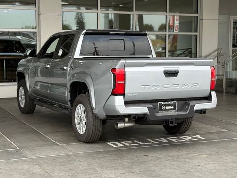 New 2025 Toyota Tacoma SR5 image 9