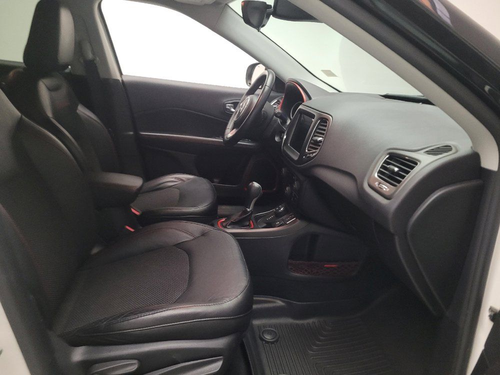 Used 2018 Jeep Compass Trailhawk AWD/4WD image 21