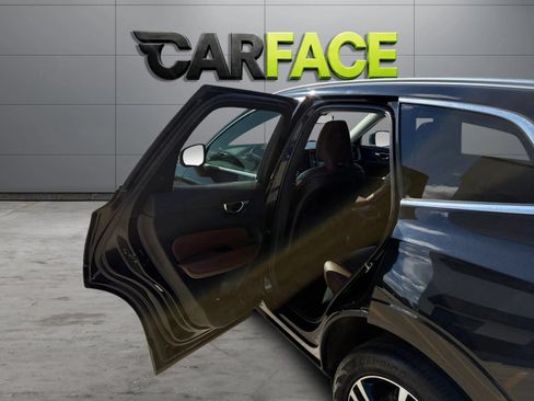 Used 2020 Volvo XC60 T5 Momentum AWD/4WD image 18