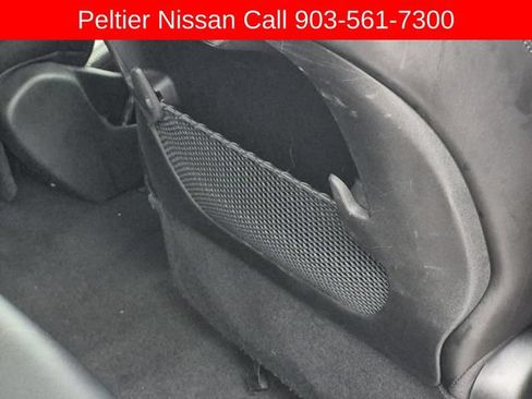 Used 2024 Chrysler Pacifica Limited FWD image 17