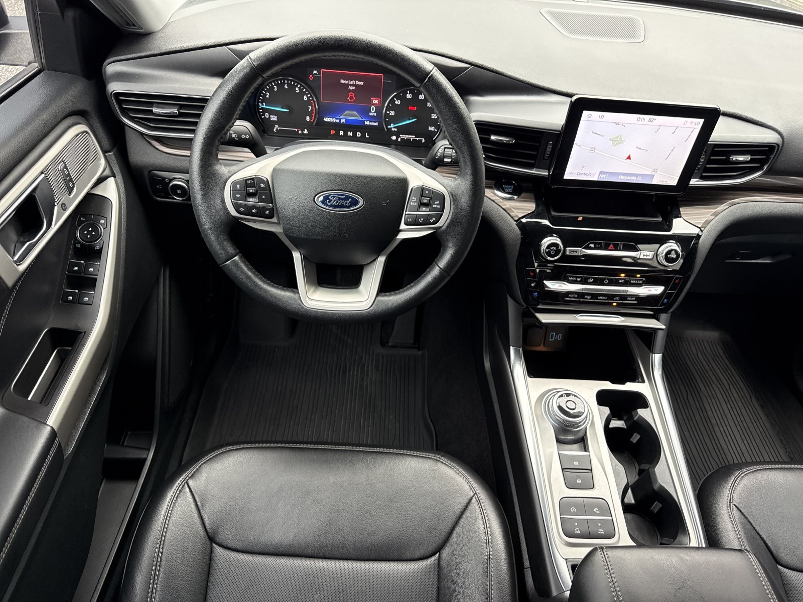 Used 2024 Ford Explorer Limited RWD image 15