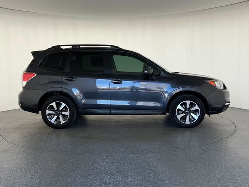 Used 2018 Subaru Forester 2.5i Premium image 2