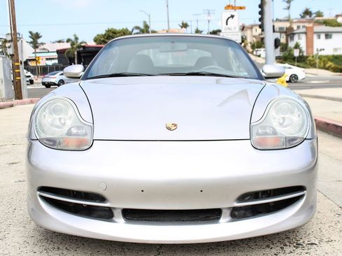 Used 2000 Porsche 911 Carrera 4 AWD/4WD image 38
