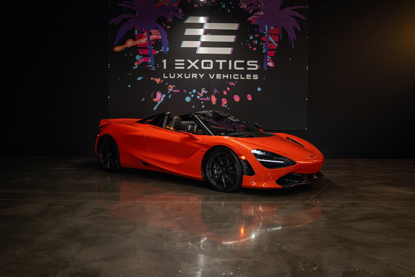 Used 2020 McLaren 720S Spider RWD image 4