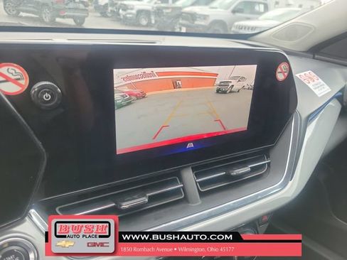 Used 2025 Chevrolet Trax LT FWD image 23
