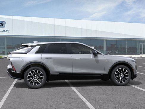 New 2025 Cadillac Lyriq Sport image 6