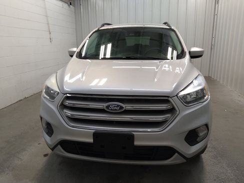 Used 2018 Ford Escape SE w/ Ford Safe & Smart Package AWD/4WD image 15
