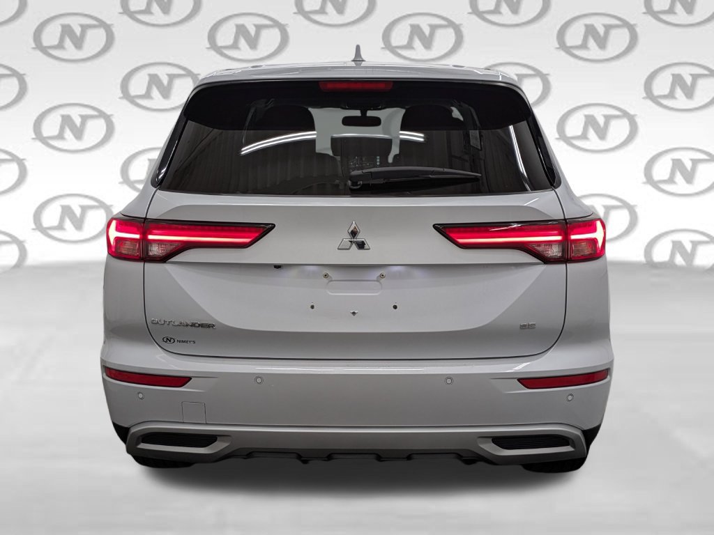 Used 2022 Mitsubishi Outlander SE AWD/4WD image 42