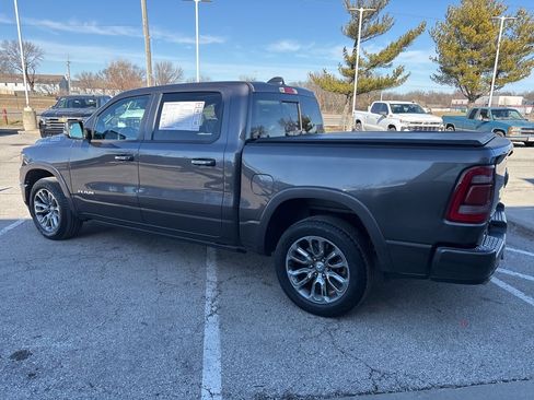 Used 2022 RAM 1500 Laramie w/ Laramie Southwest Edition image 17