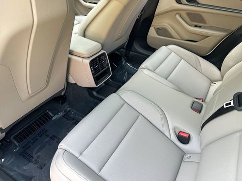 New 2025 Porsche Taycan image 14