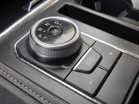 Used 2024 Ford Expedition Max XLT image 27