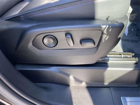 Used 2023 Chevrolet Suburban RST w/ Sport Performance Package image 32