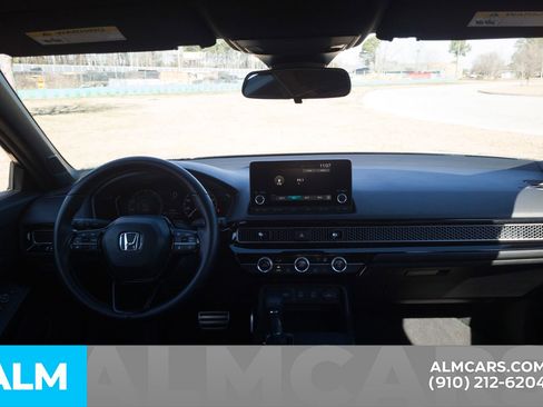 Used 2025 Honda Civic Sport image 19