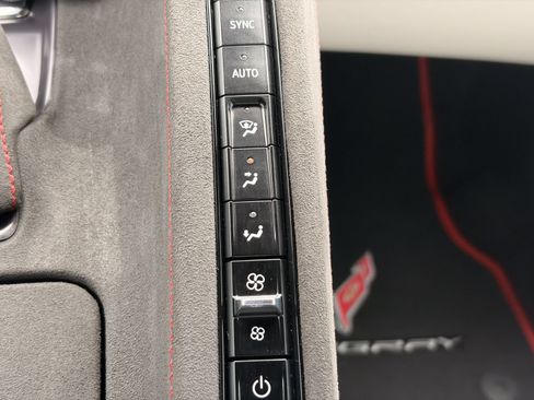 Used 2023 Chevrolet Corvette Stingray Premium Cpe w/ Z51 Performance Package RWD image 17