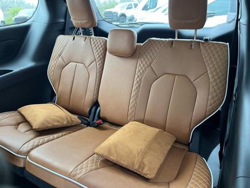 New 2026 Chrysler Pacifica Pinnacle image 20