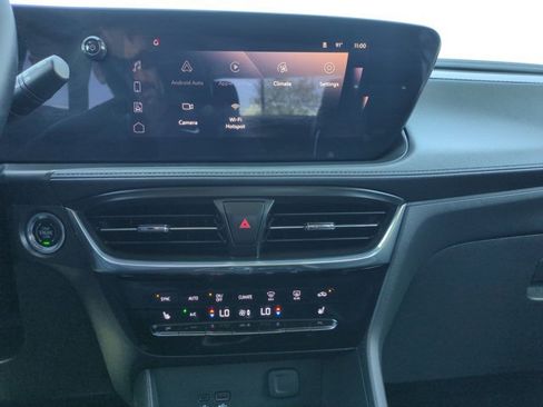 Used 2025 Buick Encore GX Avenir w/ Avenir Technology Package FWD image 14