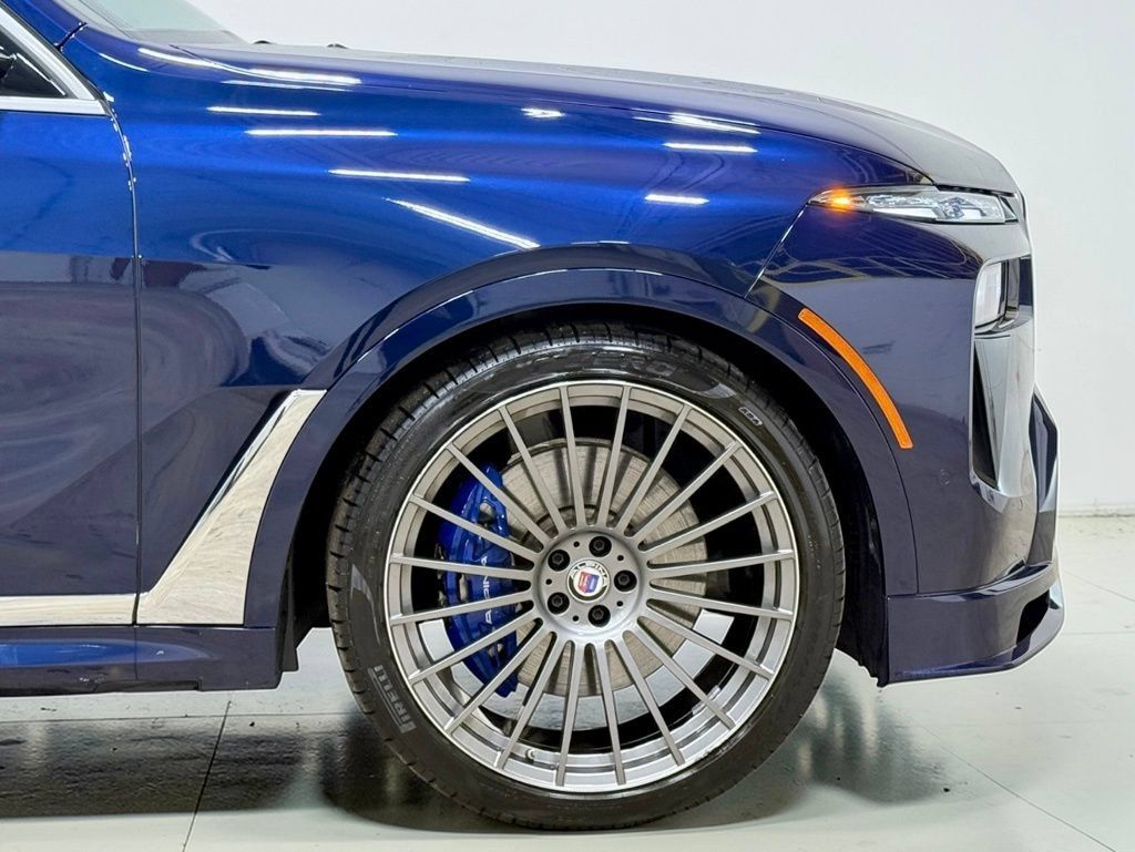 Used 2025 BMW ALPINA XB7 AWD/4WD image 16