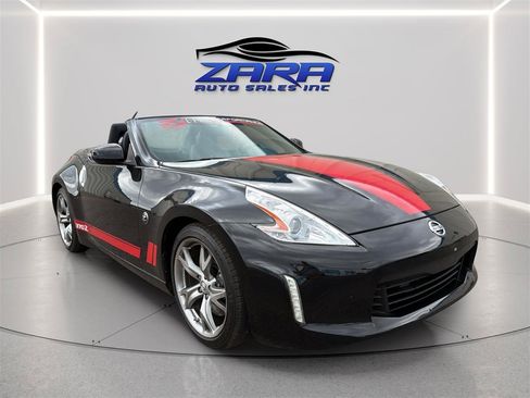 Used 2010 Nissan 370Z Touring w/ Sport Pkg RWD image 29