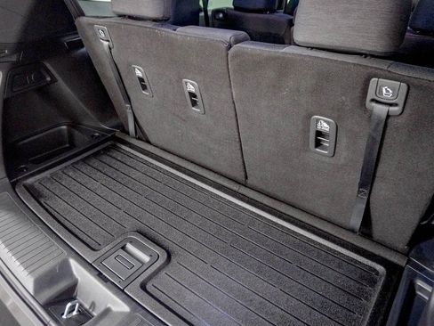 Certified 2024 Honda Pilot Sport image 8