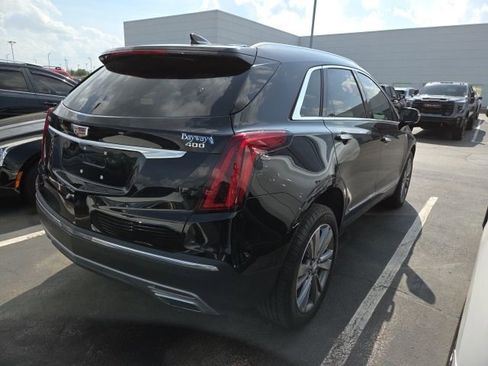 Certified 2024 Cadillac XT5 Premium Luxury FWD image 3