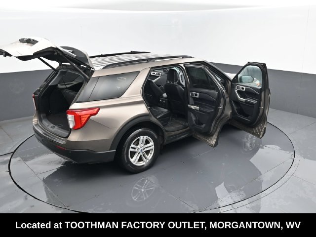 Used 2021 Ford Explorer XLT w/ Equipment Group 202A AWD/4WD image 29