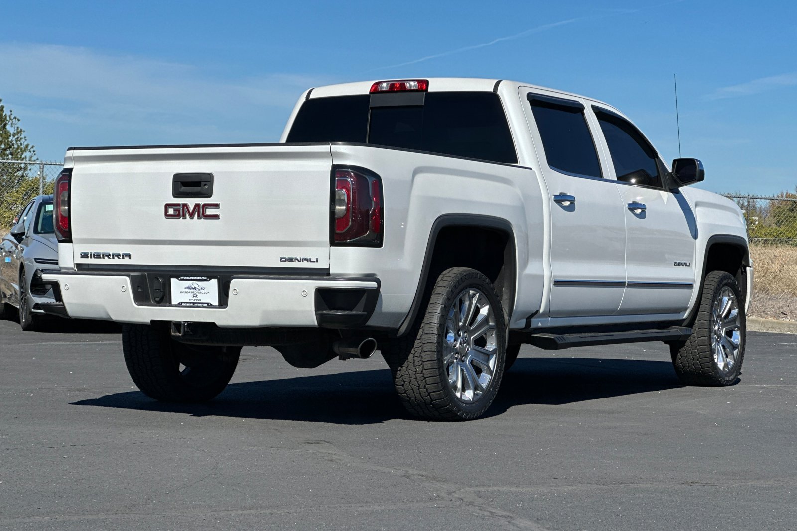 Used 2018 GMC Sierra 1500 Denali w/ Denali Ultimate Package AWD/4WD image 4