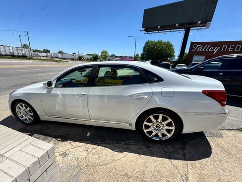 Used 2013 Hyundai Equus Signature RWD image 6