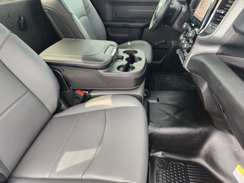 New 2025 RAM 2500 Tradesman w/ Chrome Appearance Group image 10