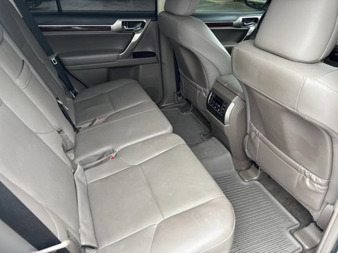 Used 2019 Lexus GX 460 Premium image 20