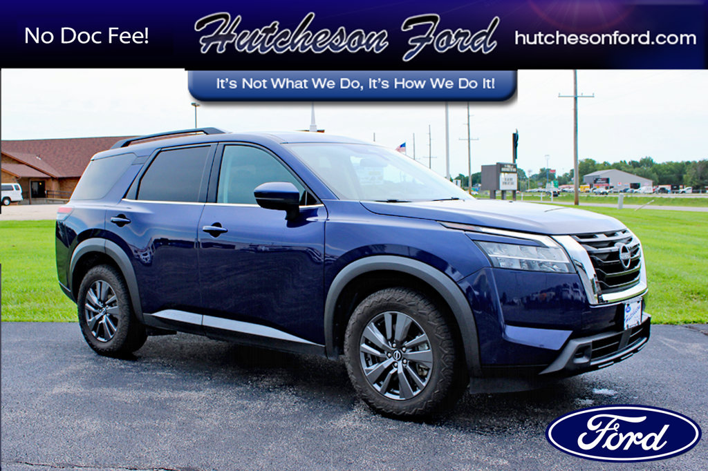 Used 2022 Nissan Pathfinder SV AWD/4WD image 1