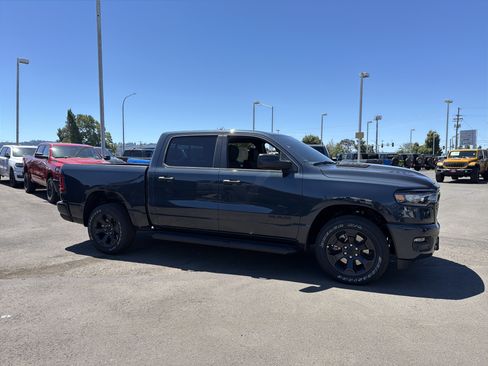 New 2026 RAM 1500 Express AWD/4WD image 7