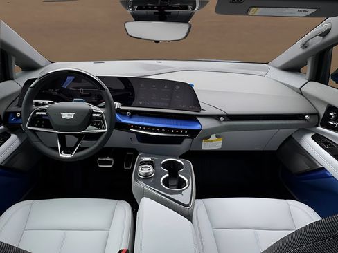 New 2027 Cadillac Optiq Luxury w/ LPO, Floor Liner Package AWD/4WD image 20