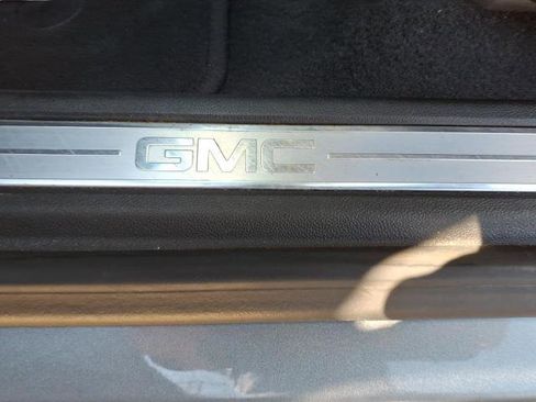 Certified 2023 GMC Acadia SLT AWD/4WD image 21