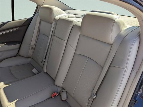 Used 2010 INFINITI G37 X w/ Premium Pkg image 23