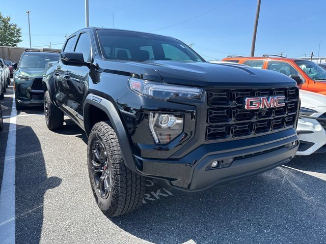 Used 2024 GMC Canyon Elevation w/ Elevation Premium Package AWD/4WD image 4