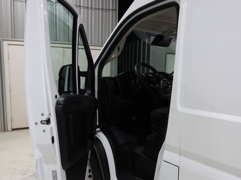 Used 2024 RAM ProMaster 2500 w/ Convenience Group FWD image 20