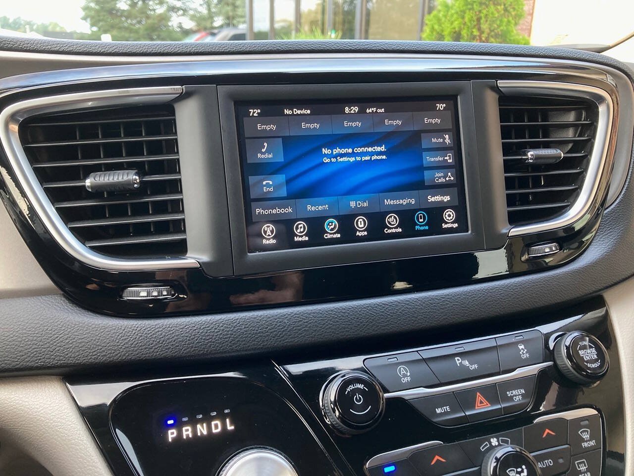 Used 2020 Chrysler Pacifica Touring-L FWD image 30