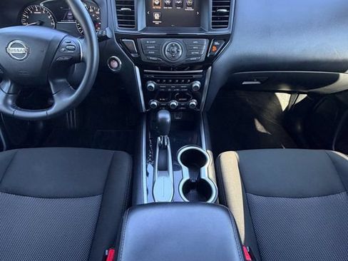 Used 2020 Nissan Pathfinder SV FWD image 32
