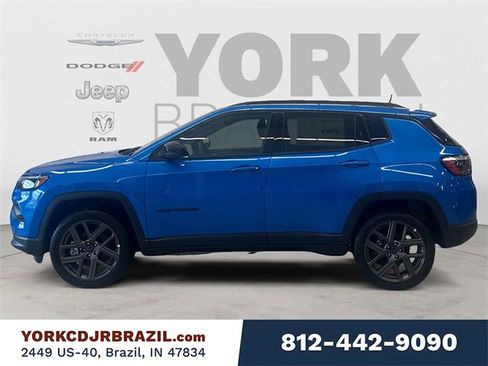 New 2026 Jeep Compass Latitude image 2