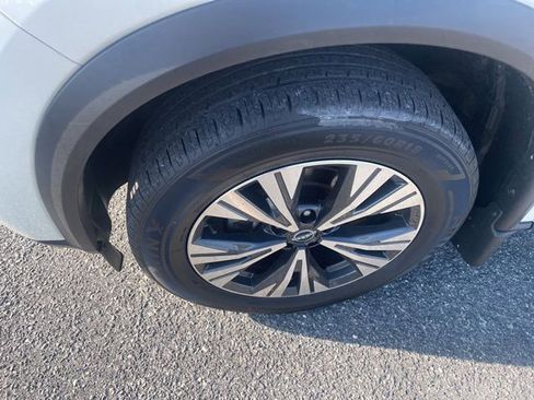 Used 2023 Nissan Rogue SV AWD/4WD image 4