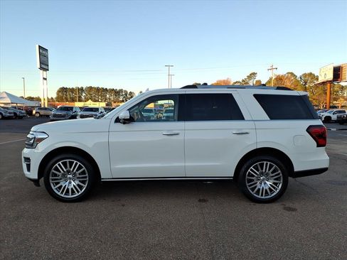 Used 2024 Ford Expedition Limited w/ Excursion Package image 1