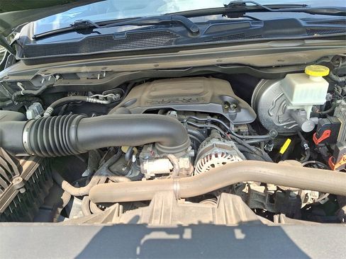 Used 2019 RAM 1500 Laramie image 27