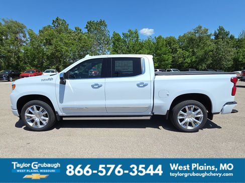 New 2026 Chevrolet Silverado 1500 High Country w/ Technology Package AWD/4WD image 5
