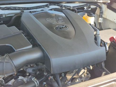 Used 2020 Toyota Tacoma TRD Sport w/ Technology Package RWD image 22