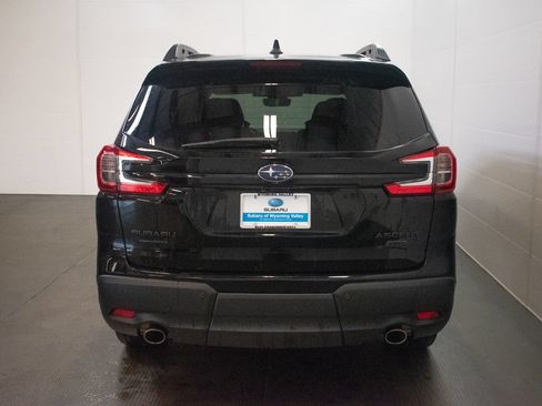 Used 2023 Subaru Ascent Onyx Edition AWD/4WD image 5