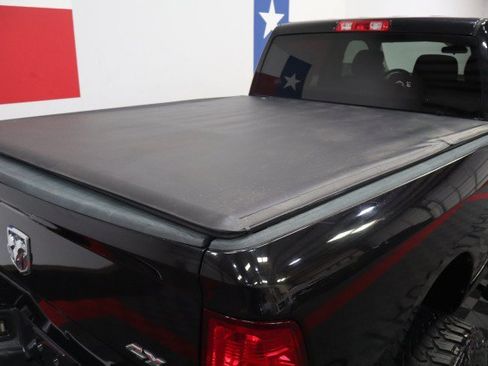 Used 2017 RAM 2500 Tradesman w/ Chrome Appearance Group AWD/4WD image 21