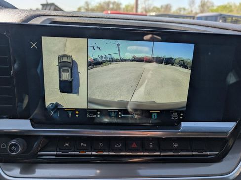 Used 2022 Chevrolet Silverado 1500 High Country w/ High Country Premium Package image 34