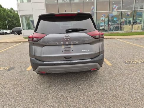 Used 2023 Nissan Rogue SV w/ SV Premium B Package AWD/4WD image 6