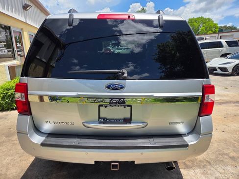 Used 2015 Ford Expedition Platinum RWD image 6