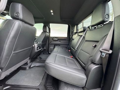 Used 2025 GMC Sierra 3500 Denali w/ Denali Reserve Package image 41